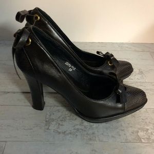 Juno New York Vintage platform Heels Size 37